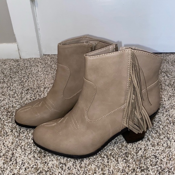 Sam & Libby - Picture 3 of 5